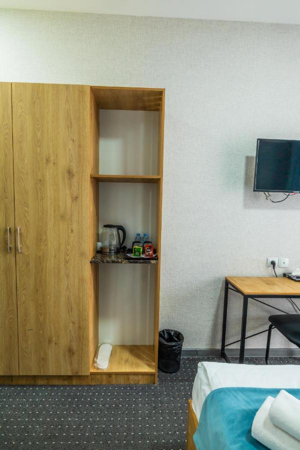 Bobur Hotel Tasjkent Buitenkant foto