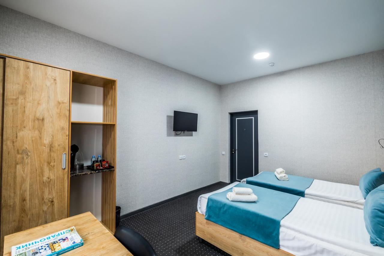 Bobur Hotel Tasjkent Buitenkant foto