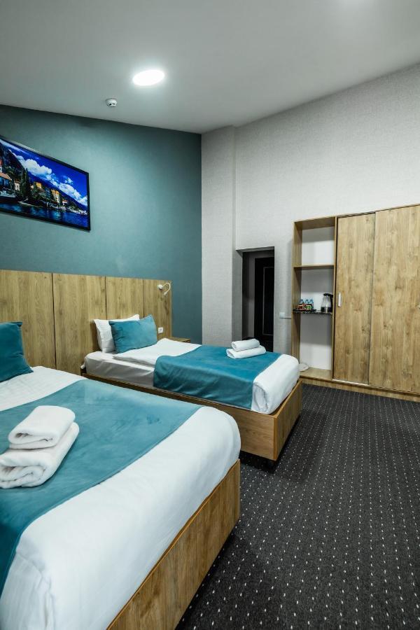 Bobur Hotel Tasjkent Buitenkant foto